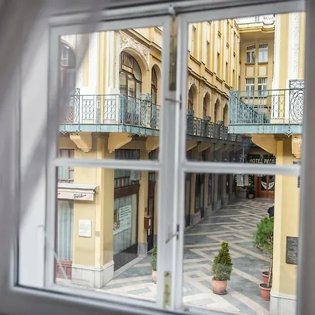 Kiraly Str Apartman With Free Parking Lägenhet *